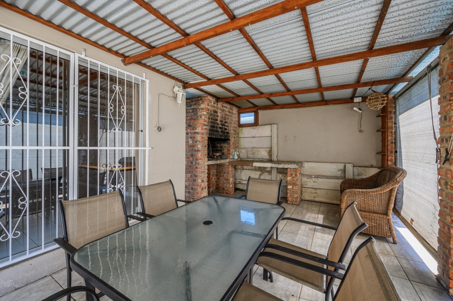 4 Bedroom Property for Sale in Westering Eastern Cape